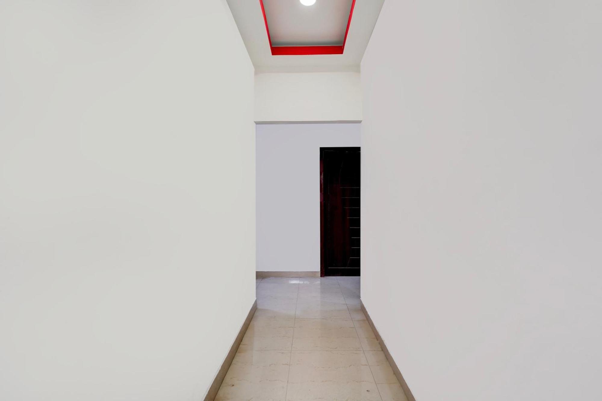 Super Collection O Kelambakkam Near Chettinad Hospital Hotel Chennai Exterior photo