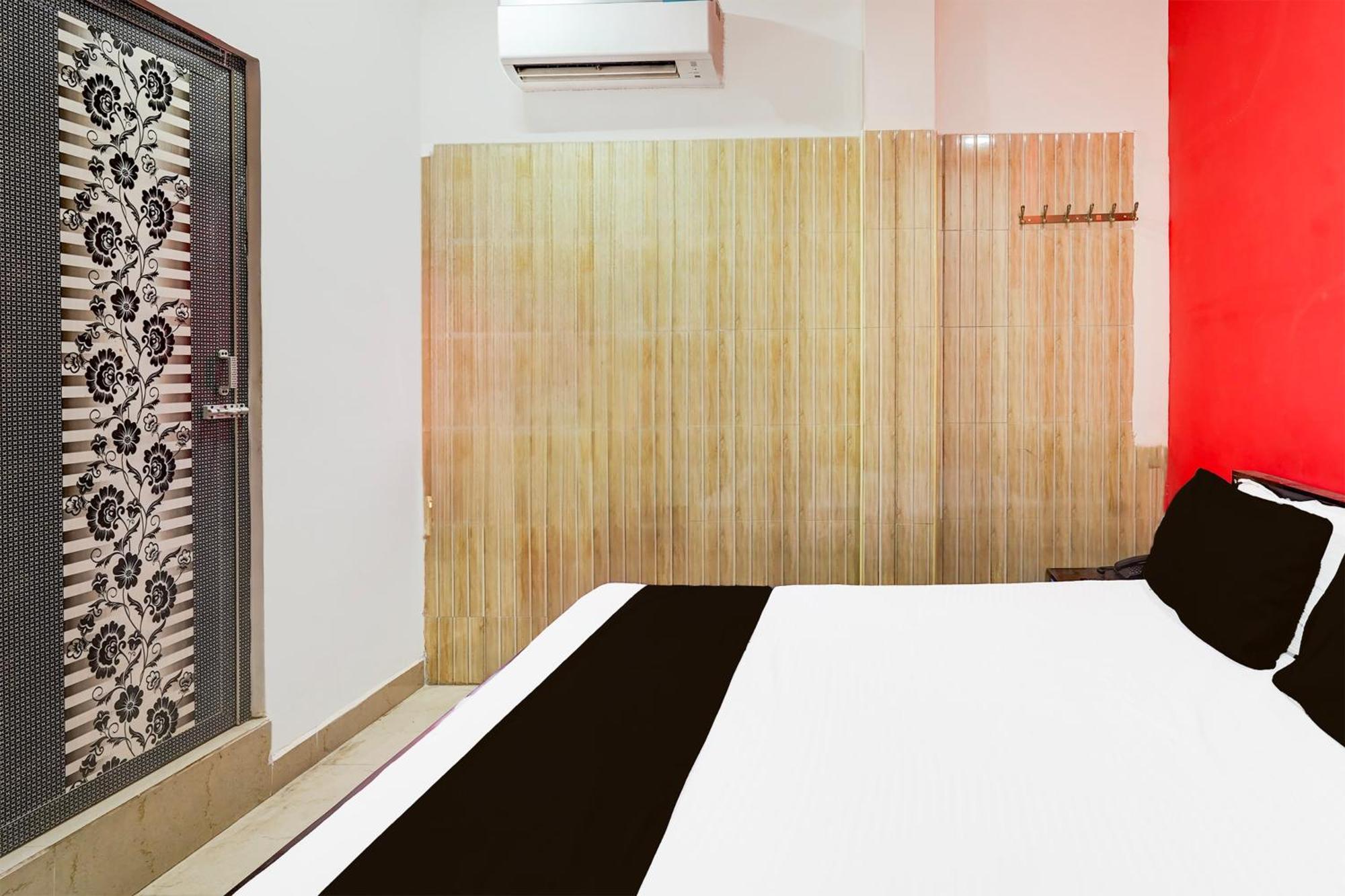Super Collection O Kelambakkam Near Chettinad Hospital Hotel Chennai Exterior photo